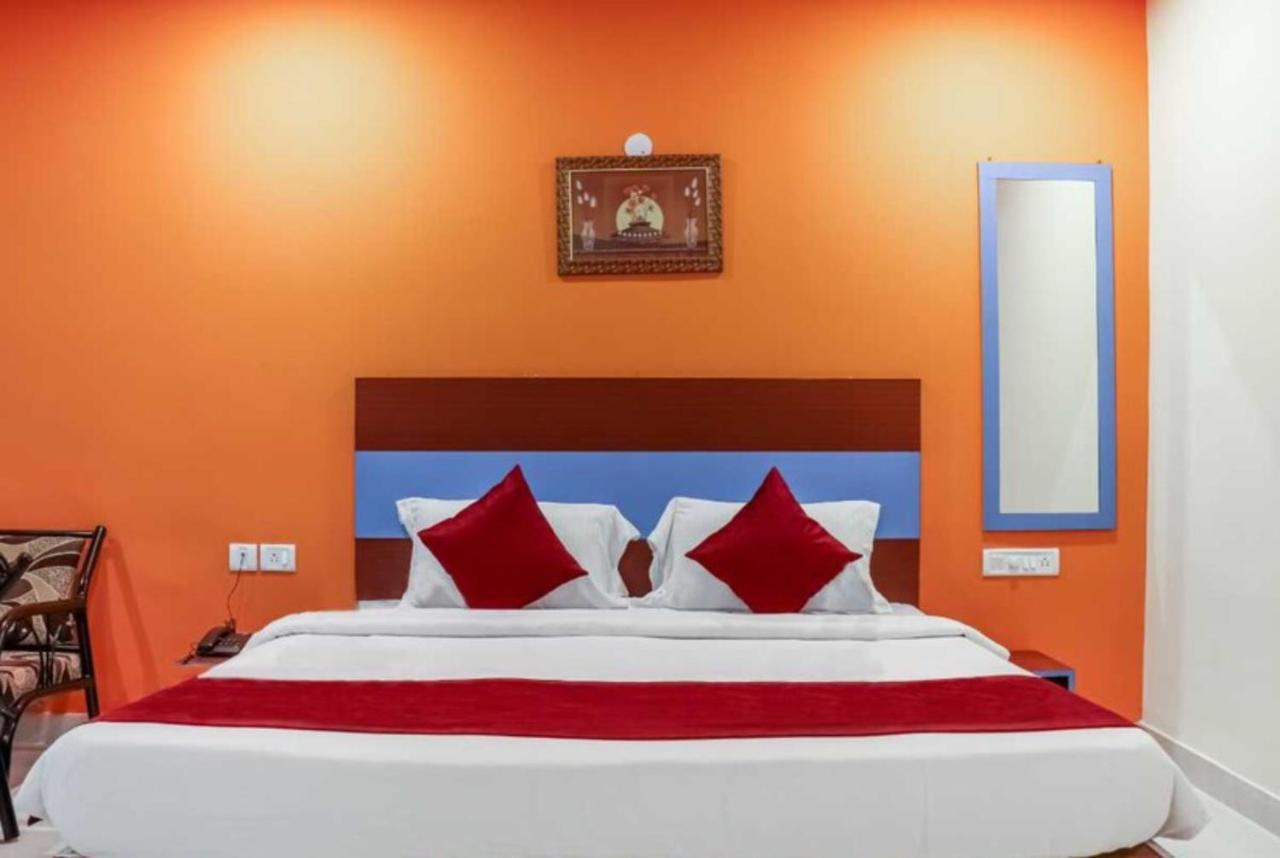 Goroomgo Hotel Planet Bhubaneswar Exterior foto