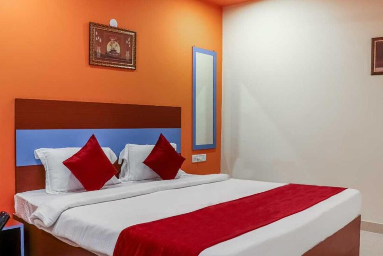 Goroomgo Hotel Planet Bhubaneswar Exterior foto