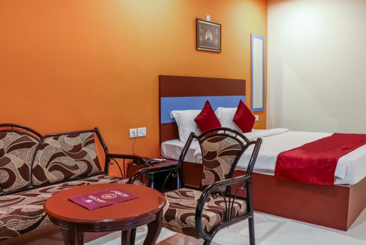 Goroomgo Hotel Planet Bhubaneswar Exterior foto